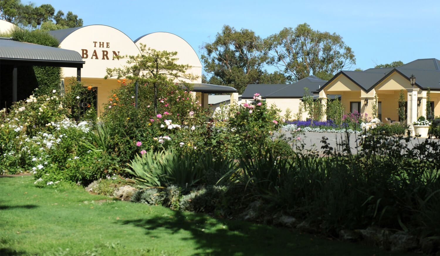 The Barn Palais